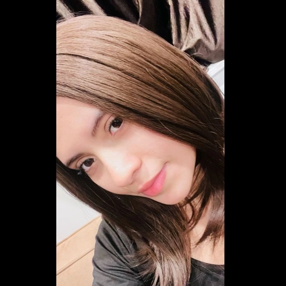 12” Brown Natural Looking Middle Parted Short Synthetic Heat Resistant Wig - Picture 10 of 13